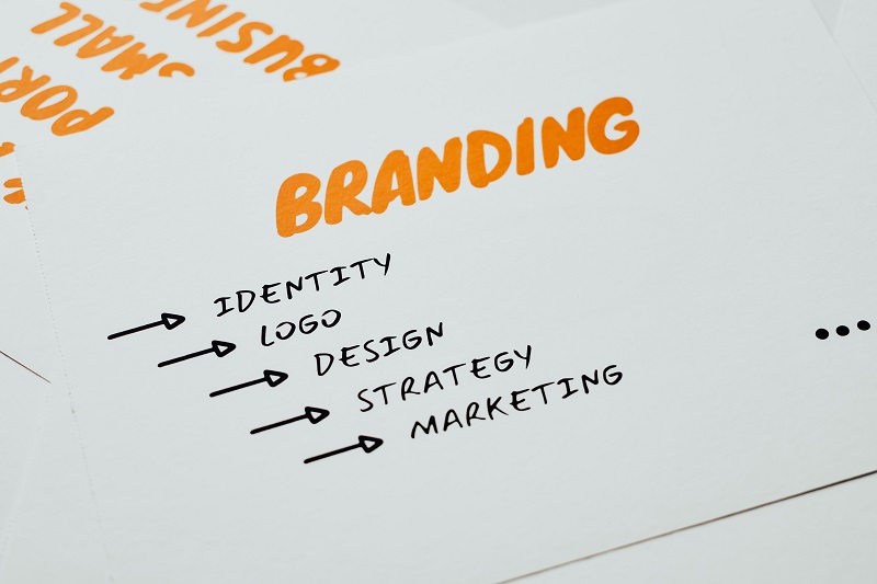 Steal the Win: 10 Powerful Branding Lessons Hidden in Your Competitors’ Successes and Failures